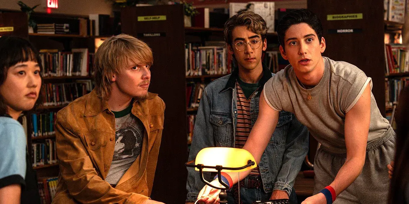 Who kidnapped Janet at the end of School Spirits S2E5, and why?
