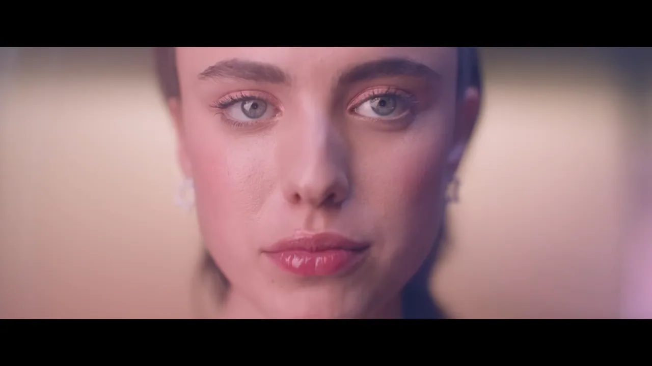 Margaret Qualley as Sue in The Substance (2024)