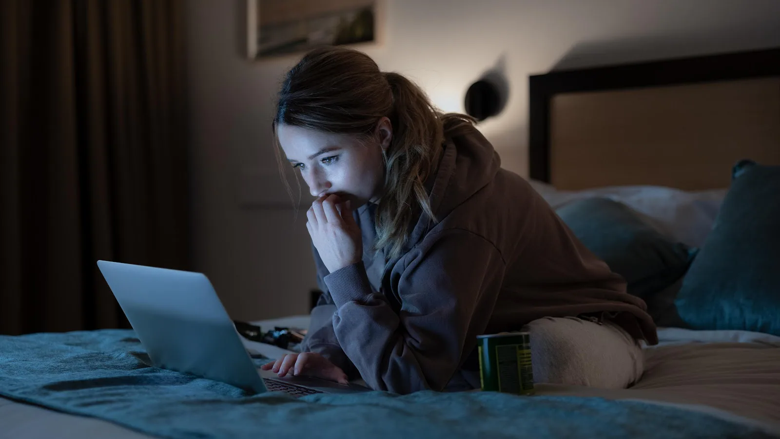 Alycia Debnam-Carey and Chai Hansen in a scene from Apple Cider Vinegar